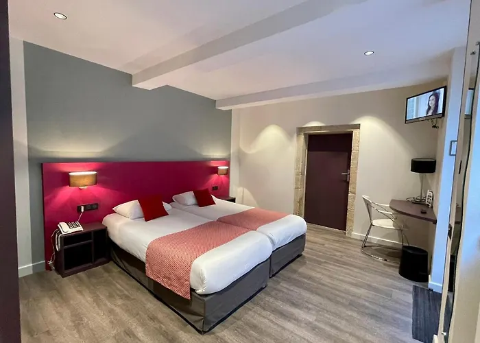Logis Hotel De Bretonniere - Beaune Centre